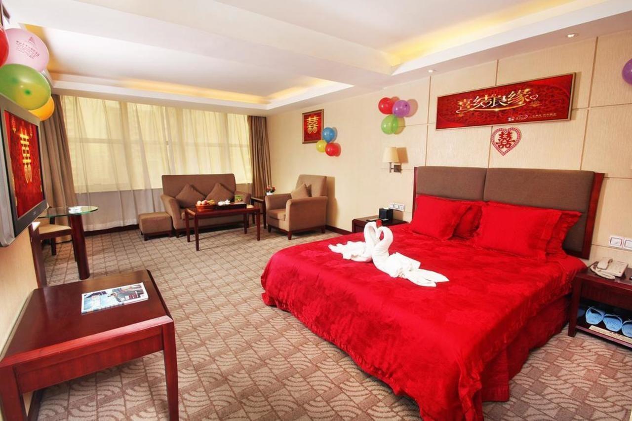 Huizhou Jinhuayue International Hotel Bagian luar foto