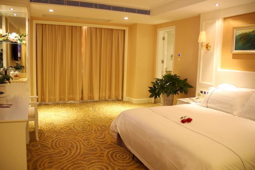 Huizhou Jinhuayue International Hotel Bagian luar foto