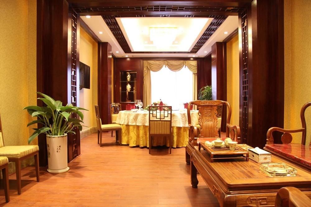 Huizhou Jinhuayue International Hotel Bagian luar foto