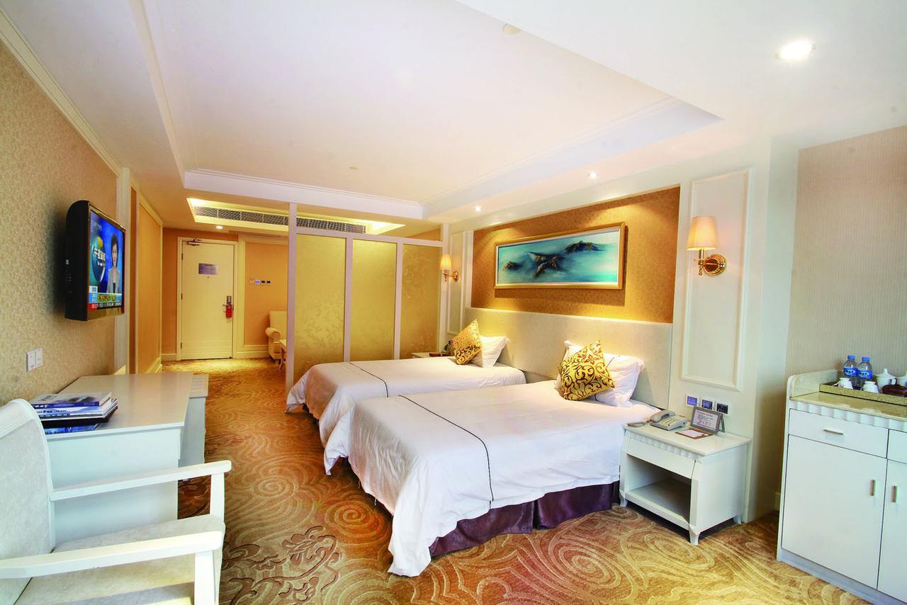 Huizhou Jinhuayue International Hotel Bagian luar foto
