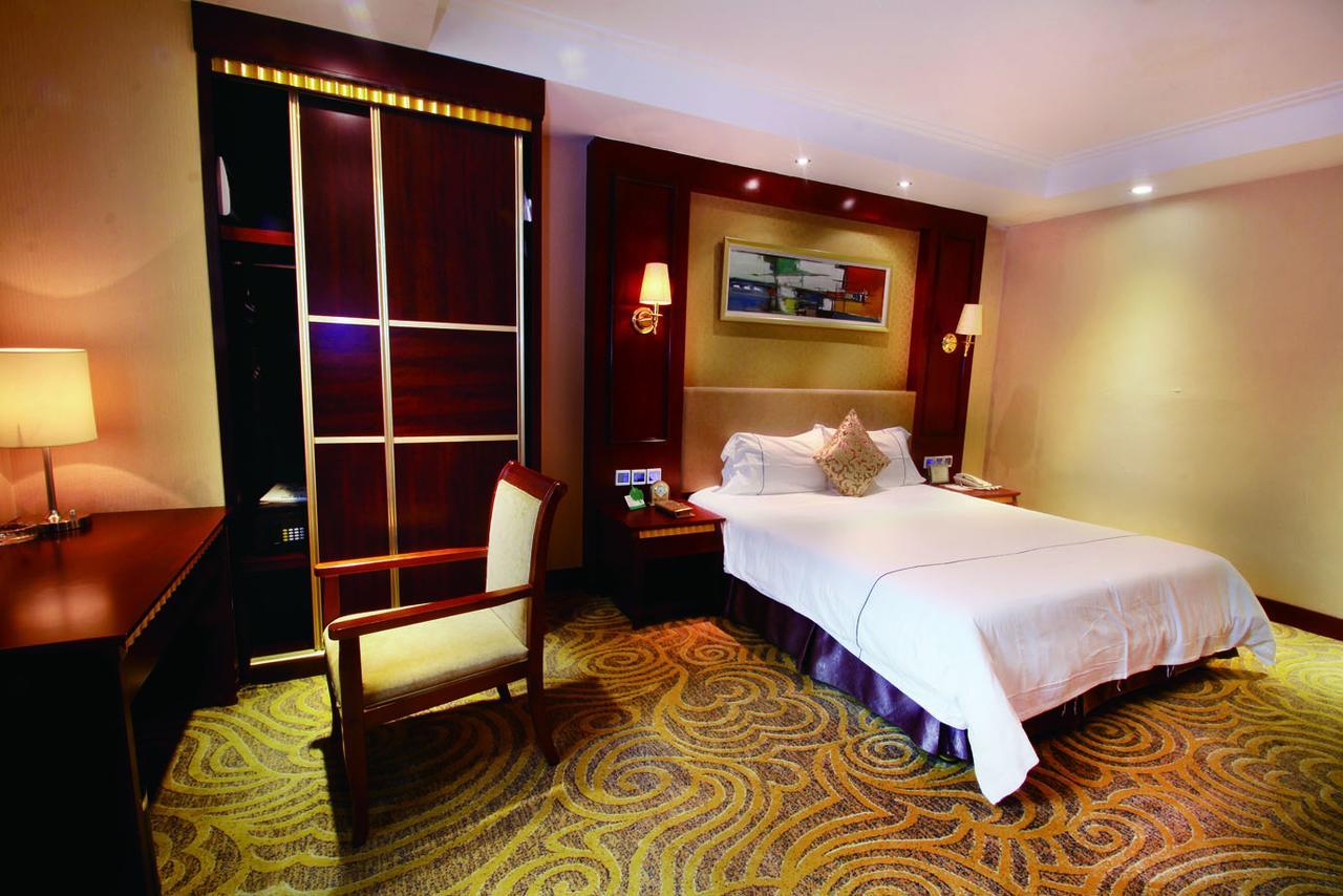 Huizhou Jinhuayue International Hotel Bagian luar foto