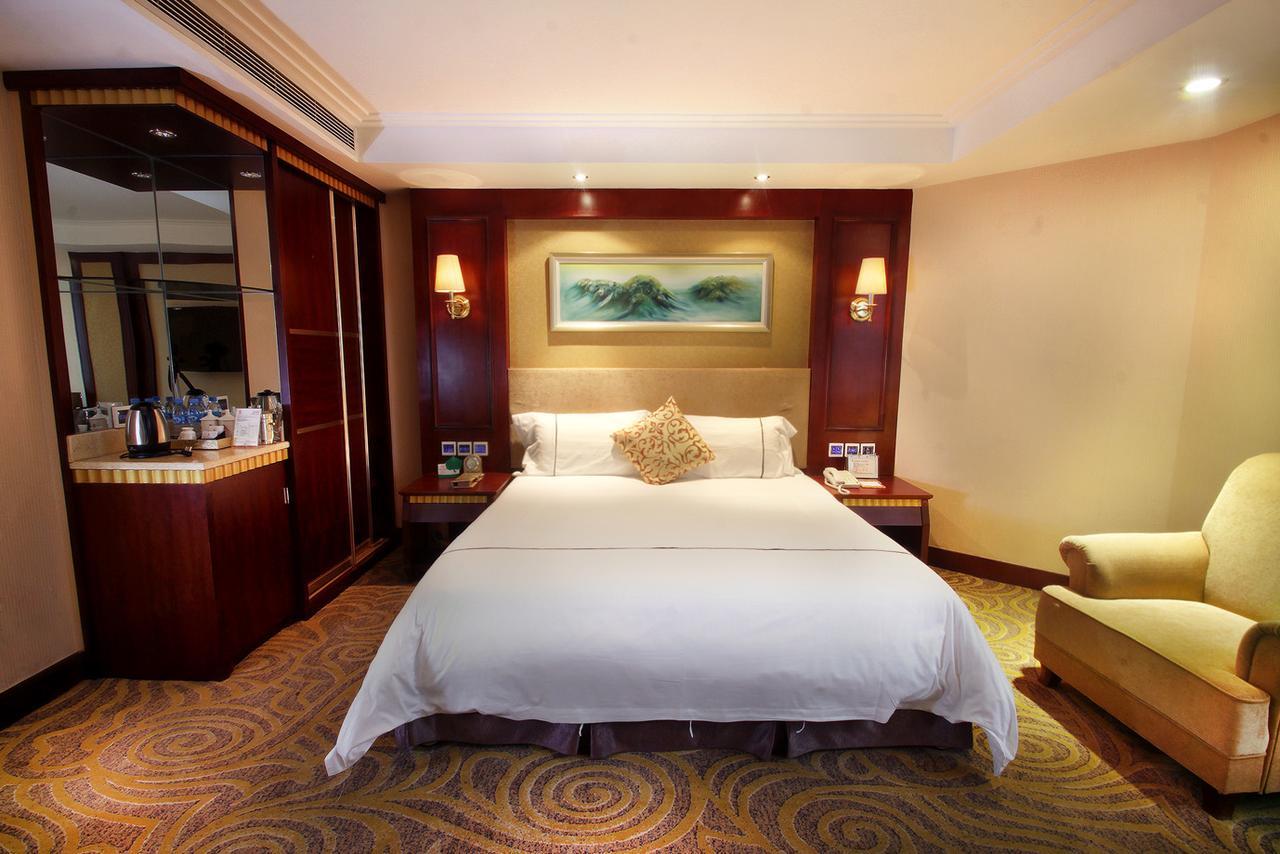 Huizhou Jinhuayue International Hotel Bagian luar foto