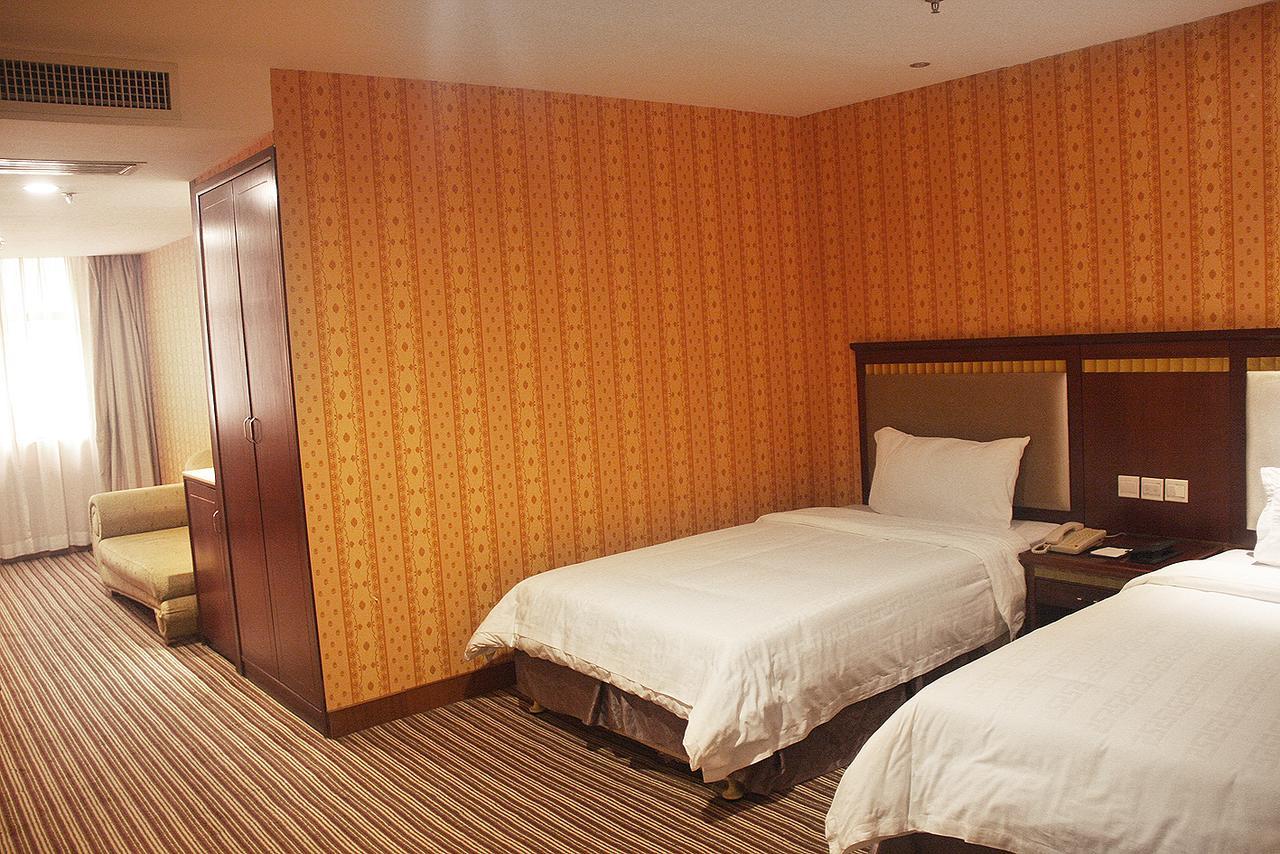 Huizhou Jinhuayue International Hotel Bagian luar foto